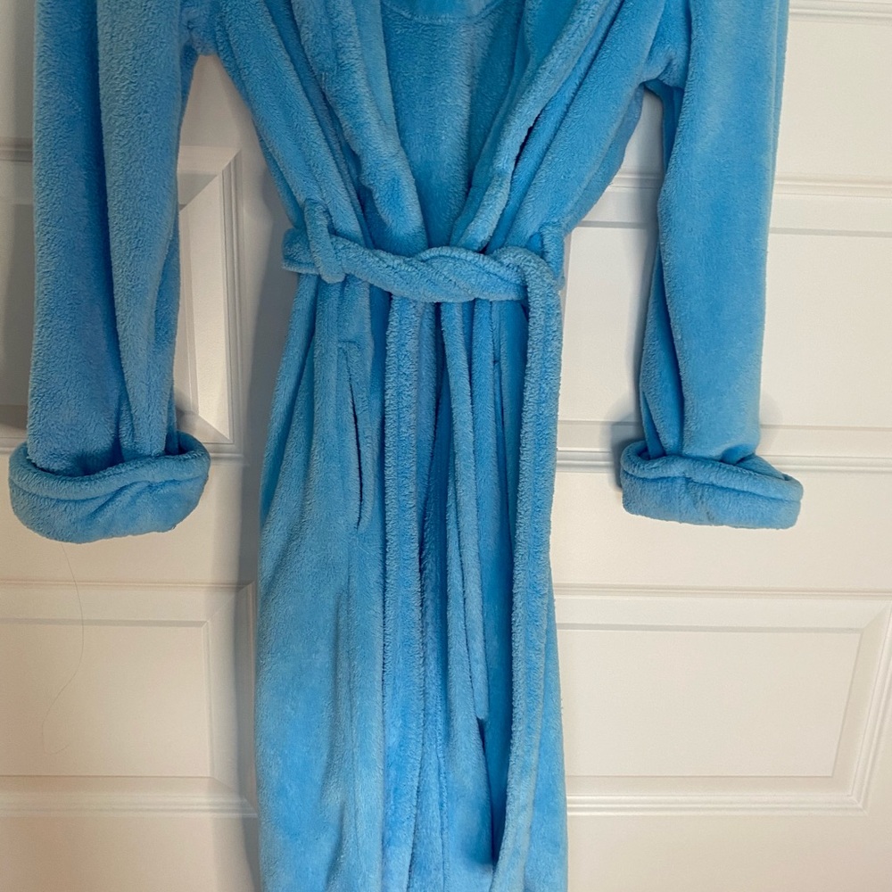 Fluffy bath robe - Picture 2 of 3